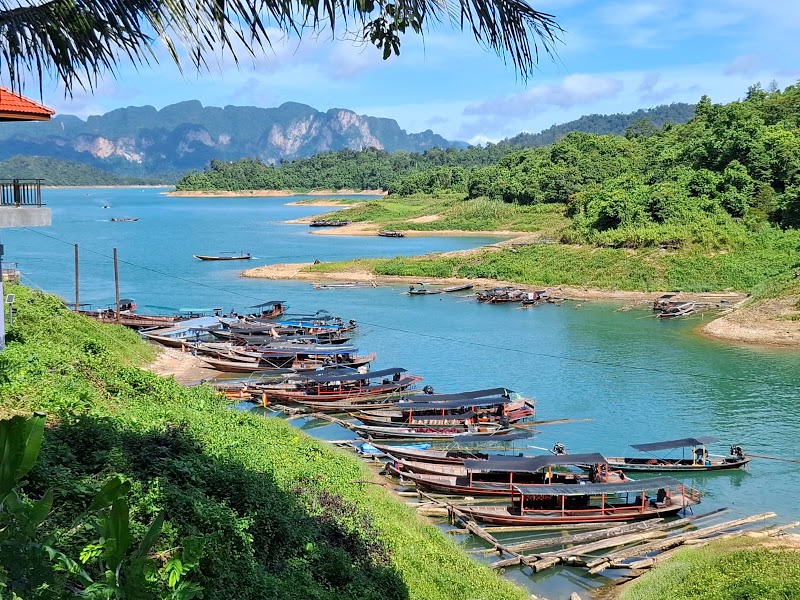 Ratchaprapha Marina - Ratchaprapha Marina, XRGC+W5R เขื่อนรัชชประภา, Unnamed Rd Tambon Khao Wong, Amphoe Ban Ta Khun, Chang Wat Surat Thani 84230, Thailand