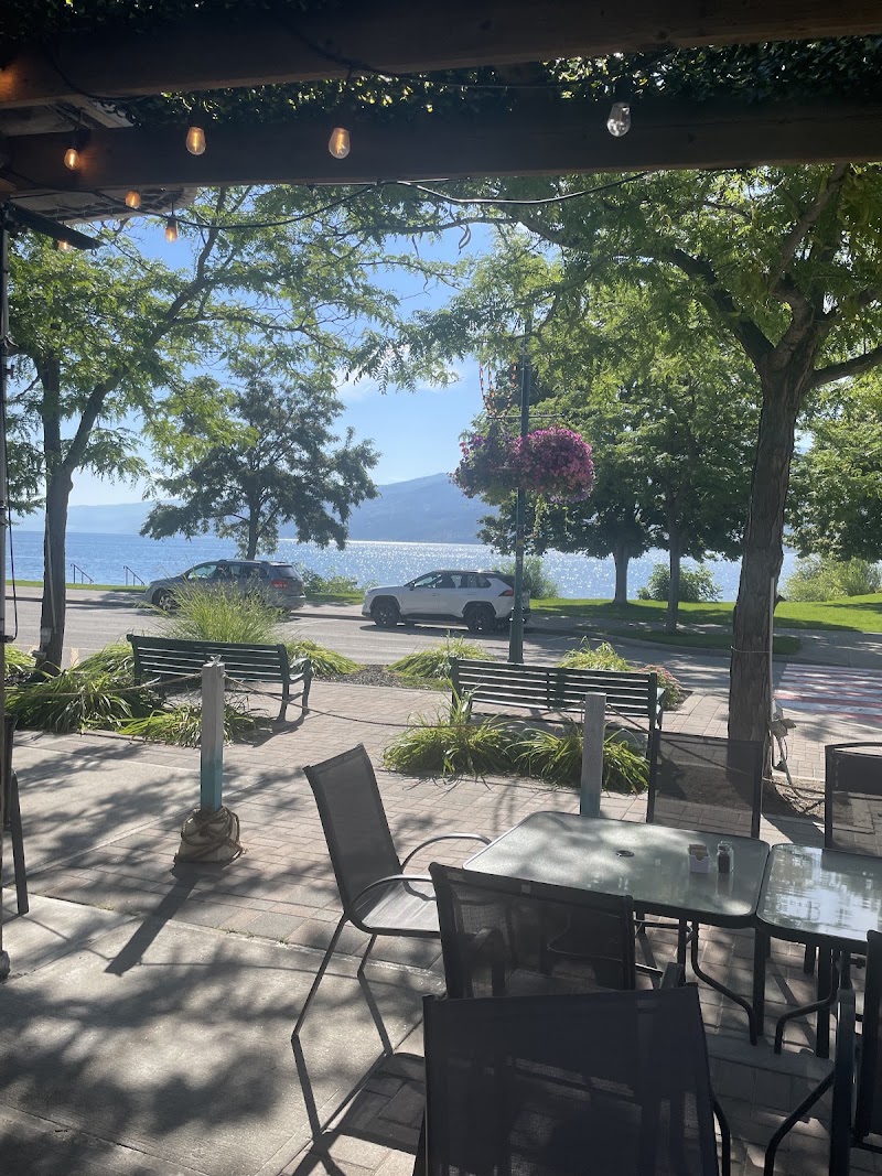 Porto Peach Restaurant - Porto Peach Restaurant 5830 Beach Ave, Peachland, BC V0H 1X6, Canada