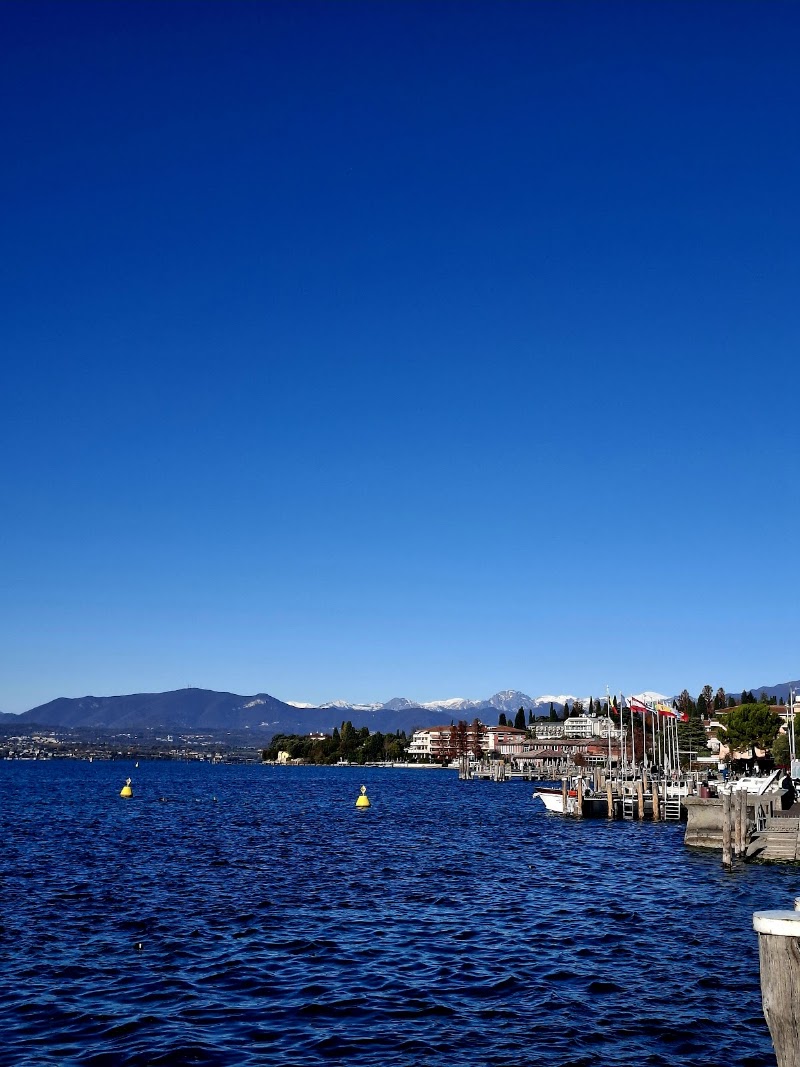 Parcheggio Diaz - Parcheggio Diaz Viale Guglielmo Marconi, 29, 25019 Sirmione BS, Italy
