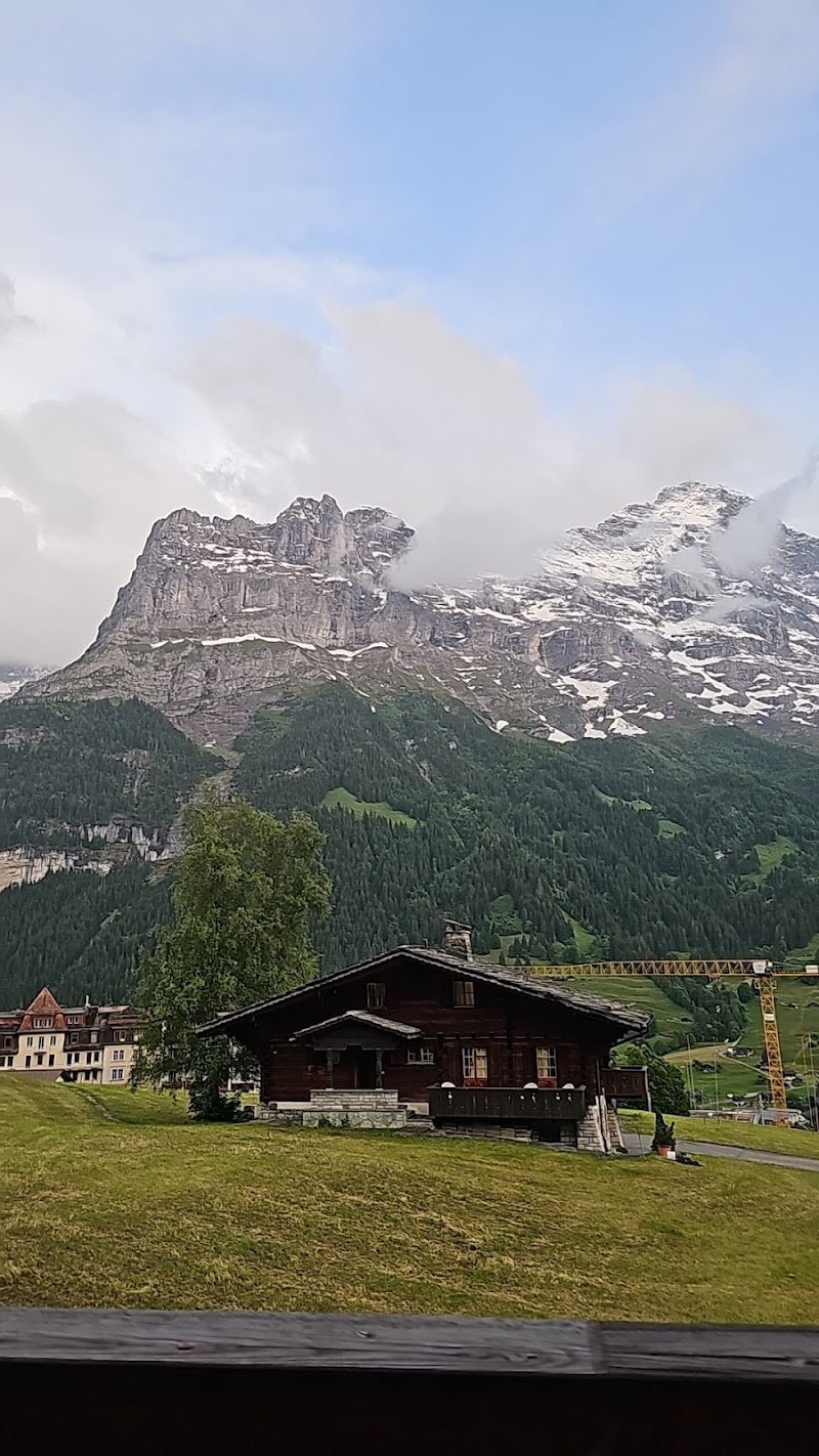 Schweizer Familie Feuerstelle Nodhalten Grindelwald - Schweizer Familie Feuerstelle Nodhalten Grindelwald, Nodhalten, 3818 Grindelwald, Switzerland