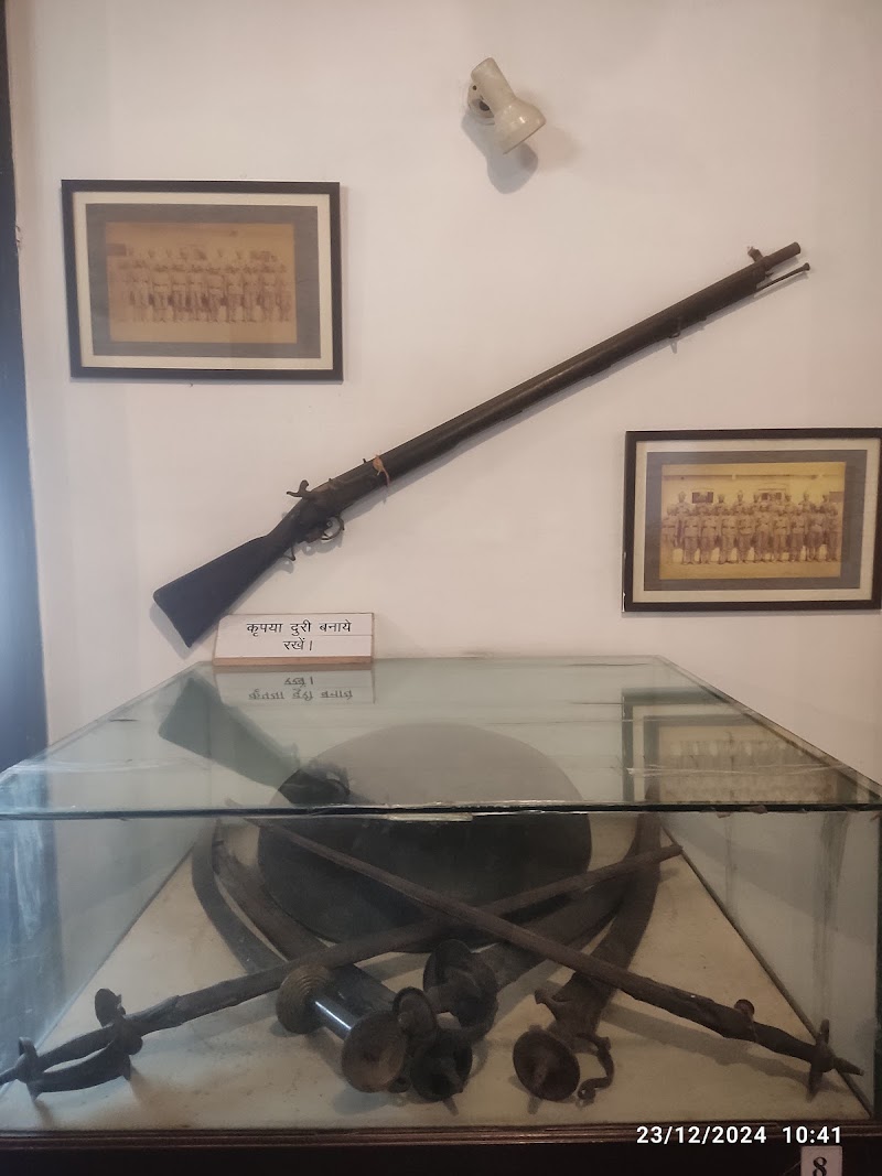 Holkar Dynasty Gallery (Museum), Indore - Holkar Dynasty Gallery (Museum), Indore PV93+CRJ, Rajwada, Indore, Madhya Pradesh 452002, India