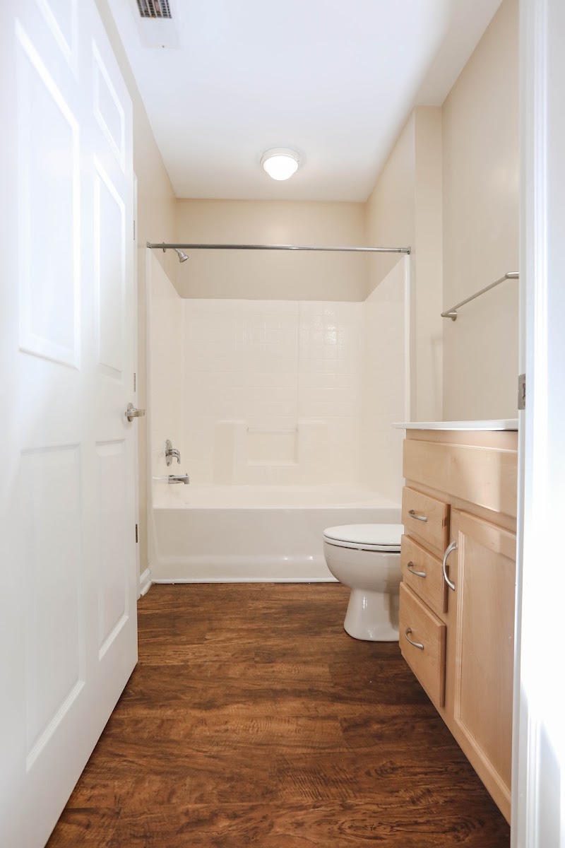 Midtown At Town Center Apartments - Midtown At Town Center Apartments 4432 Bonney Rd, Virginia Beach, VA 23462, USA