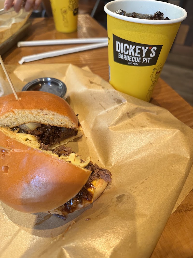 Dickey’s Barbecue Pit - JBR - Dickey’s Barbecue Pit - JBR GM - 14، Rimal 2 - Al Mamsha St - Marsa Dubai - Jumeirah Beach Residence - Dubai - United Arab Emirates