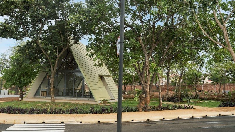 Mohidin's Hamlet By The Bay