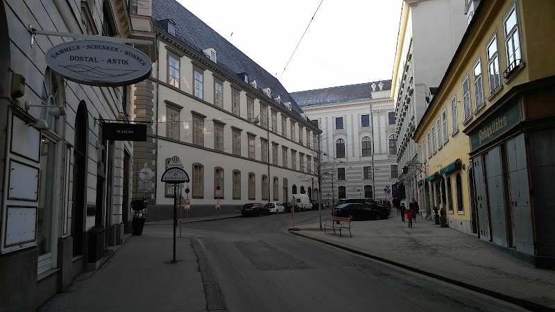 Rent Apartment - Rent Apartment Pichlergasse 4, 1090 Wien, Austria
