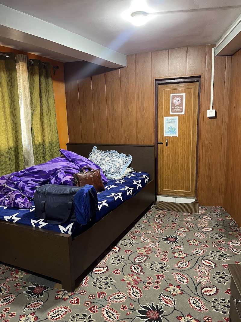 Hill Home - Hill Home Hill Cart Rd, opposite GJMS, Limbugaon, Darjeeling, West Bengal 734101, India