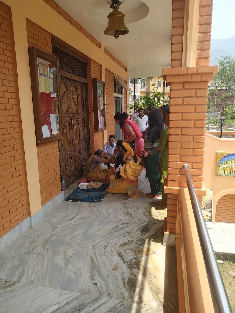 Sri Sri Radha Govinda Hari Temple - Sri Sri Radha Govinda Hari Temple Budhanilkantha School, Main Road, Budhanilkantha 44600, Nepal