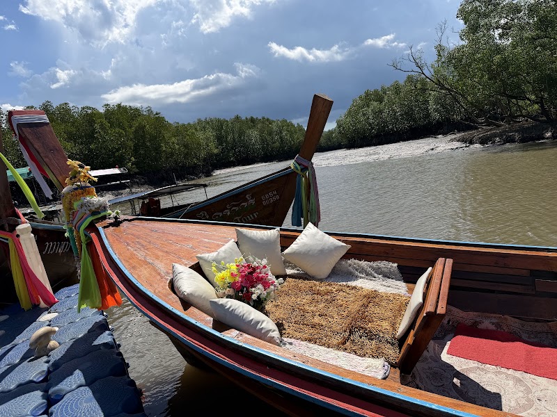 เรือนำเที่ยวอ่าวพังงา Phang Nga Bay tour boats Экскурсионные катера в заливе Пханг Нга - เรือนำเที่ยวอ่าวพังงา Phang Nga Bay tour boats Экскурсионные катера в заливе Пханг Нга, 4 24 Tambon Khlong Khian, Amphoe Takua Thung, Chang Wat Phang-nga 82130, Thailand