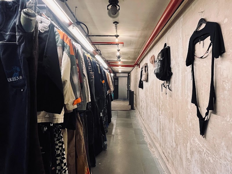 CHYNDY- THRIFT STORE (BANDRA) - CHYNDY- THRIFT STORE (BANDRA), Basement Level, Westside Building, Chapel Rd, opposite Starbucks, St Sebastian Colony, Mount Mary, Bandra West, Mumbai, Maharashtra 400050, India
