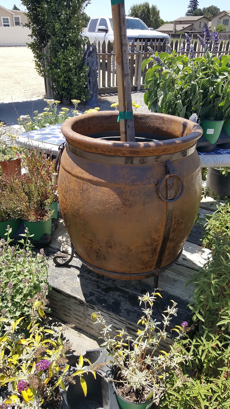 The Garden House - The Garden House, 650 Canal St, King City, CA 93930, USA