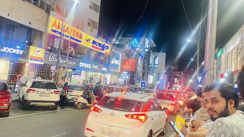 Mg road market for shoping - Mg road market for shoping 45-190, Brigade Rd, Shanthala Nagar, Ashok Nagar, Bengaluru, Karnataka 560001, India