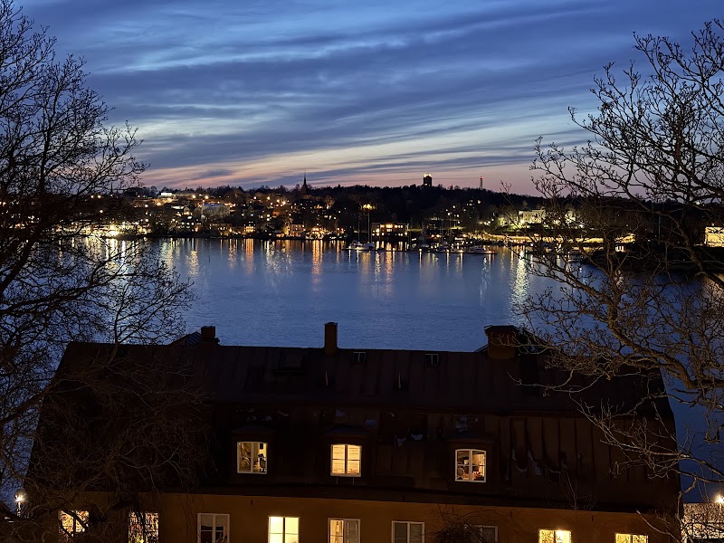 Hotell Ruinen - Hotell Ruinen, Västra Finnbodavägen 8, 131 71 Nacka, Sweden