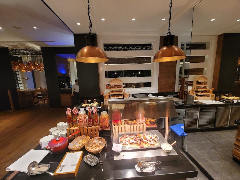 Tamra Restaurant - Tamra Restaurant Level 1 Shangri-La Eros New Delhi, 19, Ashoka Rd, Janpath, Connaught Place, New Delhi, Delhi 110001, India