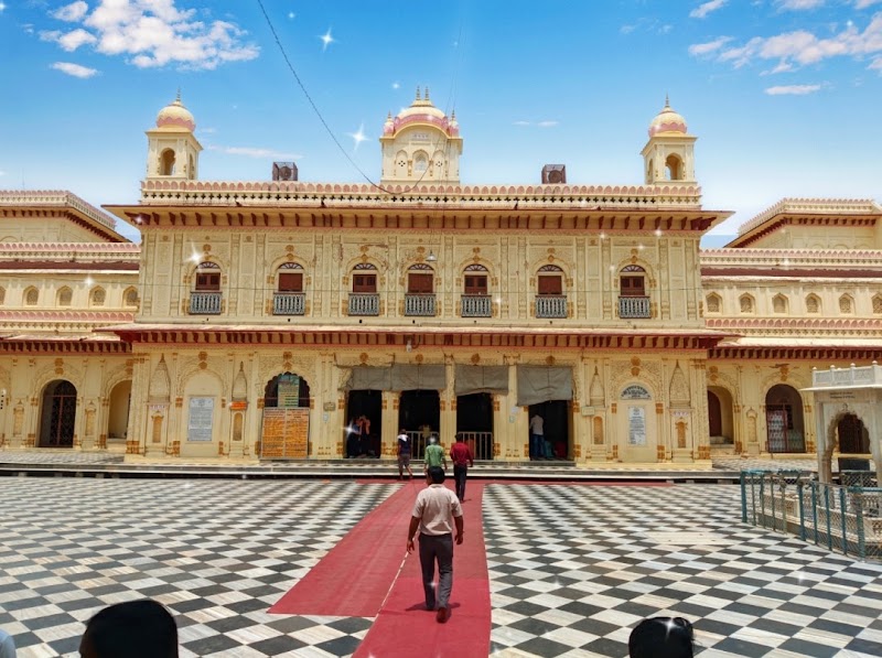 Kanak Bhawan - Kanak Bhawan Janmabhoomi Path, Tulsi Nagar, Ayodhya, Uttar Pradesh 224123, India