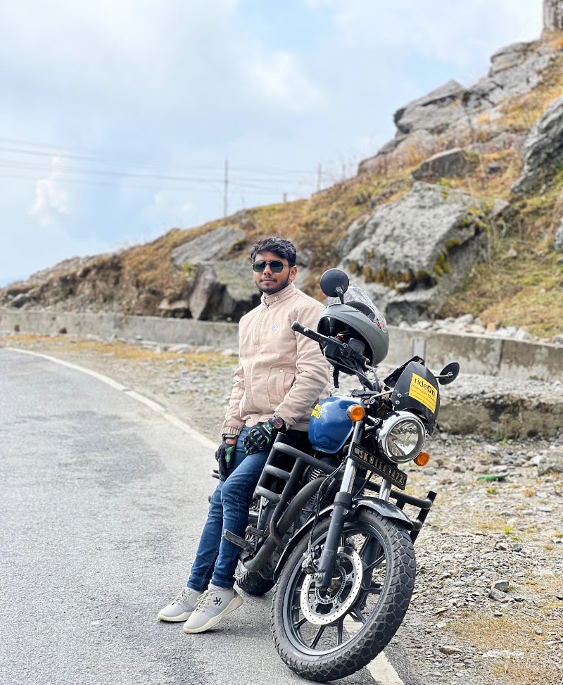 rideOn Motorcycle Rentals | Scooty & Bike Rental in Gangtok Sikkim - rideOn Motorcycle Rentals | Scooty & Bike Rental in Gangtok Sikkim Tibet Rd, Arithang, Gangtok, Sikkim 737101, India