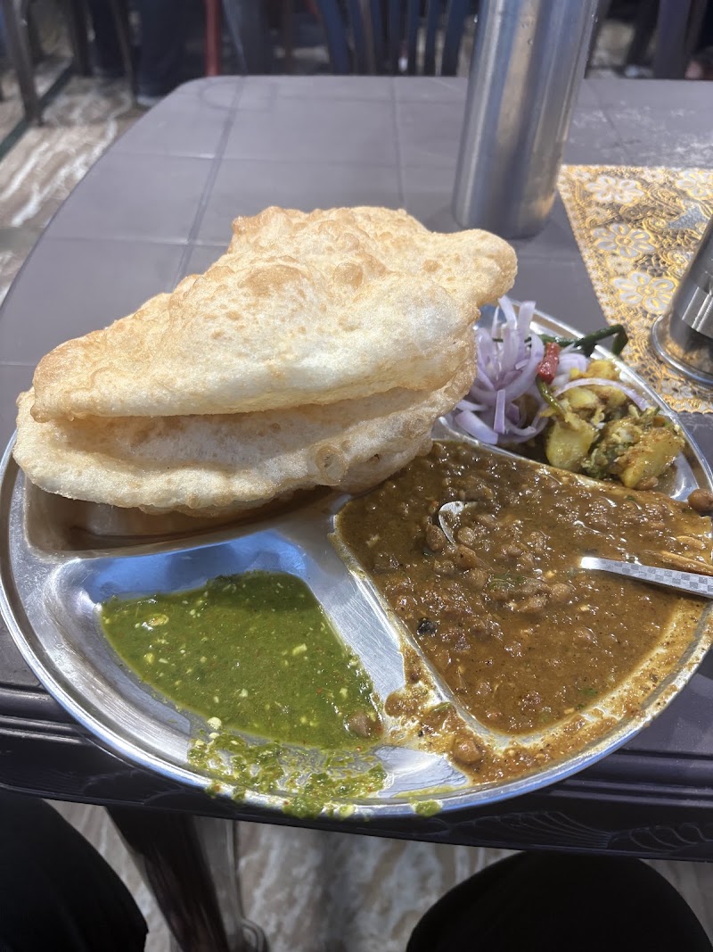 Chhole Bhature Shop - Chhole Bhature Shop H3WJ+G9W, Gali No 4, Mahavir Enclave I, Mahavir Enclave Part 2, Mahavir Enclave, New Delhi, Delhi, 110045, India