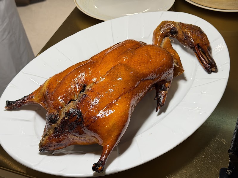 芯聚苑｜烤鴨．港點．中華料理 - 芯聚苑｜烤鴨．港點．中華料理 110, Taiwan, Taipei City, Xinyi District, Ankang Village, Songren Rd, 99號B1