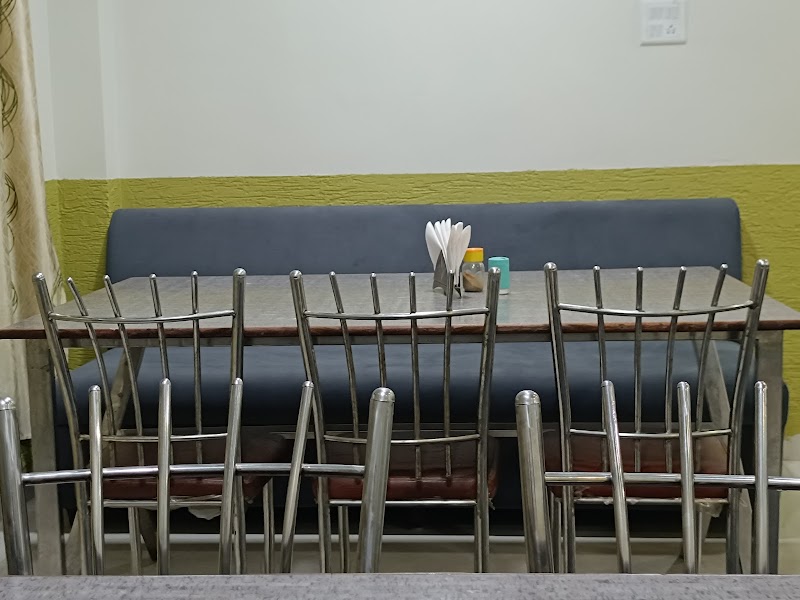 HOTEL SHREERAM - HOTEL SHREERAM Malkhedi Railway Station Rd, Bina, Madhya Pradesh 470113, India