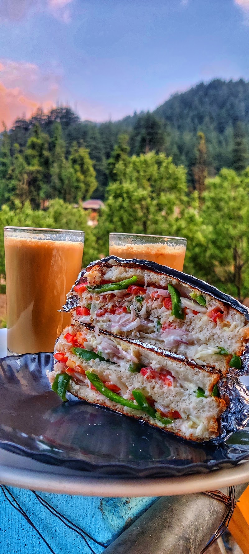 Old Trafford Cafe & stay - Old Trafford Cafe & stay Pulga, Kasol, Sosan, Himachal Pradesh 175105, India