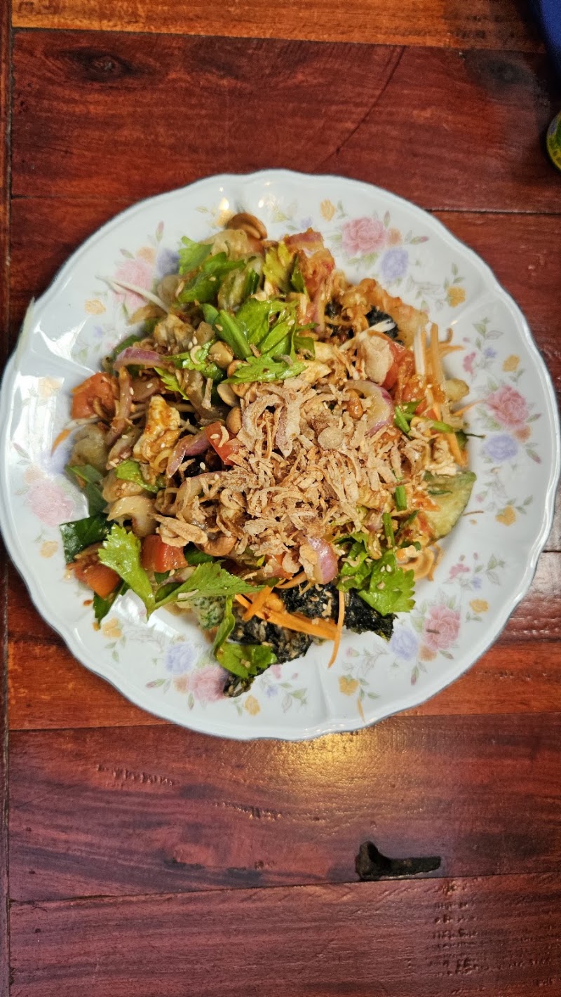 May Kaidee Tanao Vegetarian & Vegan Restaurant - May Kaidee Tanao Vegetarian & Vegan Restaurant 54/1 Soi Samsen 5, Khwaeng Wat Sam Phraya, Khet Phra Nakhon, Krung Thep Maha Nakhon 10200, Thailand