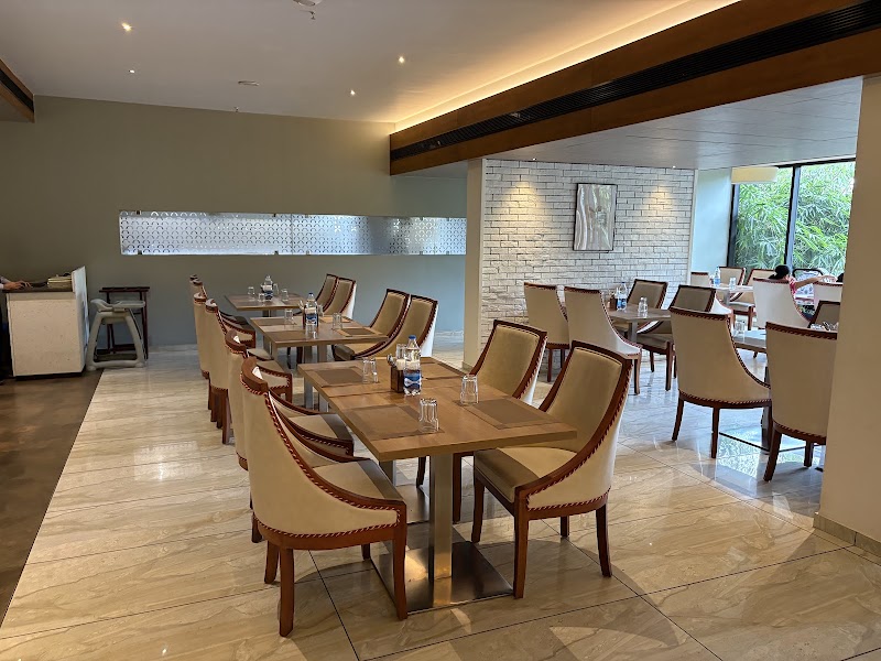 Oshin Restaurant - Oshin Restaurant opp. Civil Station, Civil Station, Madathumpadi, Kalpetta, Kerala 673122, India