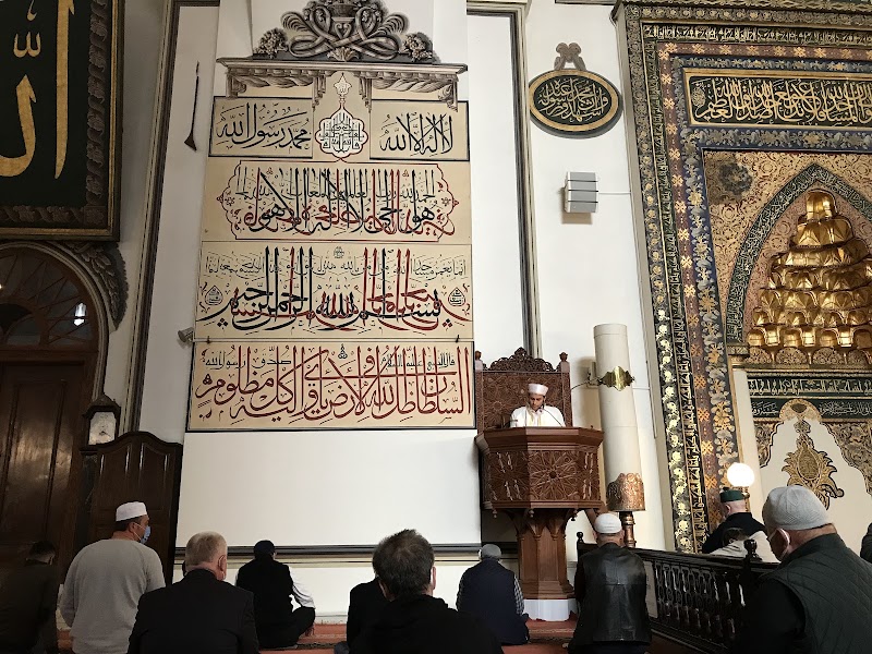 Bursa Grand Mosque - Bursa Grand Mosque, Nalbantoğlu, Ulucami Cd. No:2, 16010 Osmangazi̇/Bursa, Türkiye
