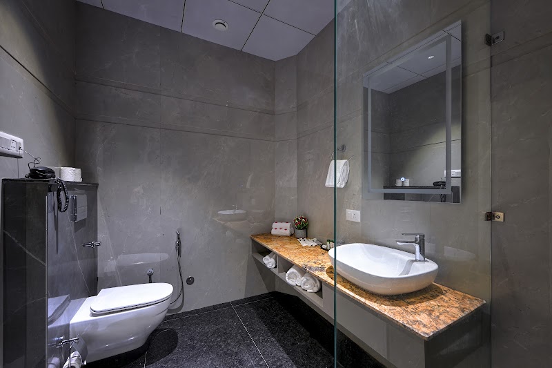 Hotel Sun Ring - Hotel Sun Ring A-16, Fatehabad Rd, Taj Nagri Phase 2, Tajganj, Agra, Uttar Pradesh 282001, India