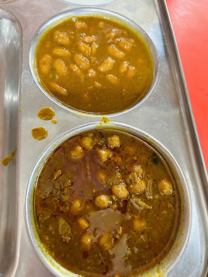 Amrtisari Naan Kulcha Dhaba - Amrtisari Naan Kulcha Dhaba 1, Satguru Ram Singh Rd, Block C, Saraswati Garden, Ramesh Nagar, New Delhi, Delhi, 110015, India