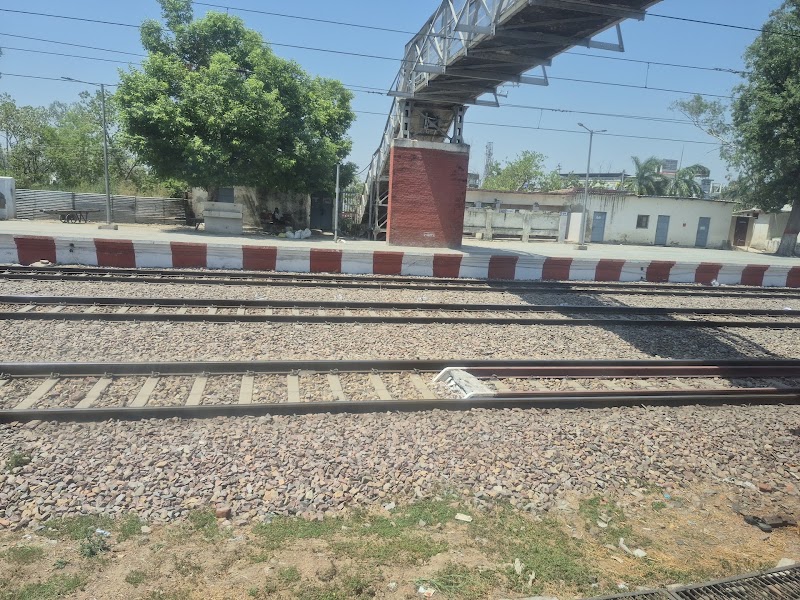Najibabad Junction - Najibabad Junction, 05, Junction, Shakoor Nagar, Najibabad, Harsuwara Ahatmali, Uttar Pradesh 246763, India