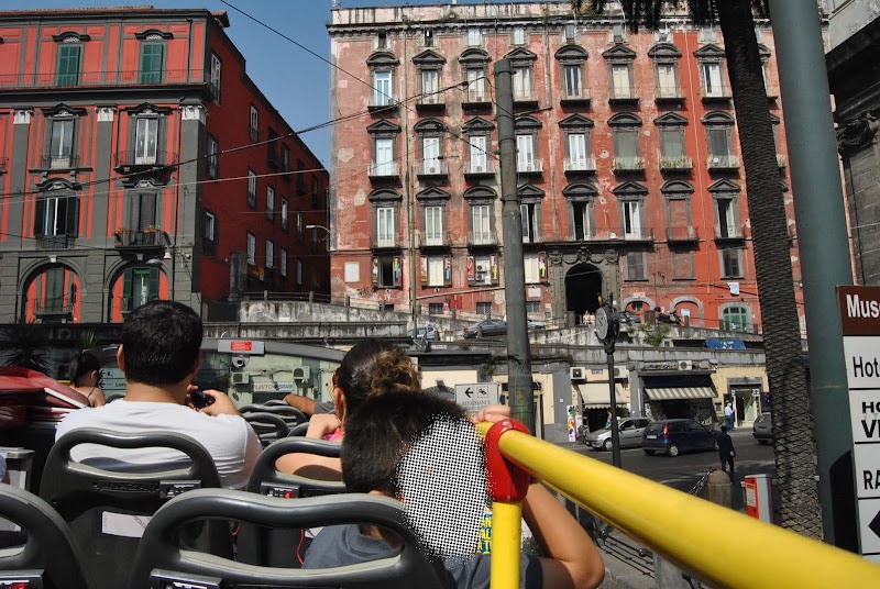 Naples City Sightseeing - Naples City Sightseeing, Largo Castello, P.za Municipio, 80100 Napoli NA, Italy