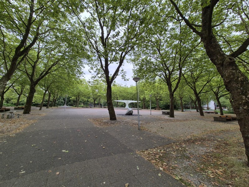 World War II Monument - World War II Monument Gijsbrecht van Aemstelpark, 1082 DD Amsterdam, Netherlands