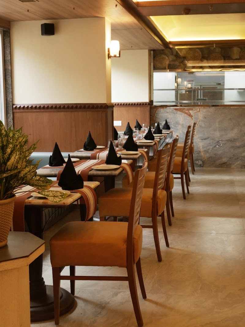 Hotel Amar - Hotel Amar Fatehabad Rd, Tourist Complex Area, Near Man Singh Palace, Vibhav Nagar, Tajganj, Agra, Uttar Pradesh 282001, India
