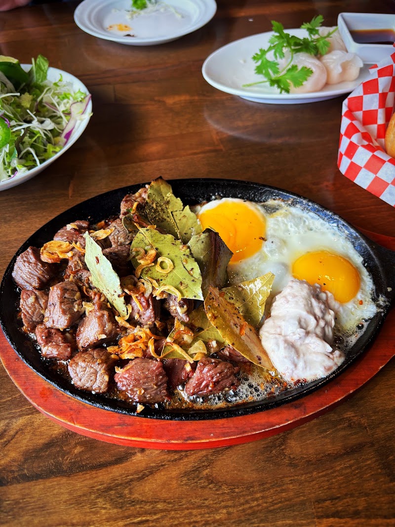Lotus Pond Vietnamese Cuisine - Lotus Pond Vietnamese Cuisine 12752 Aurora Ave N, Seattle, WA 98133, USA