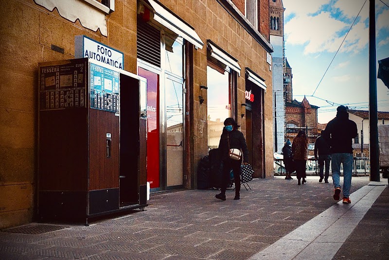 Fotoautomatica - Fotoautomatica, Largo Fratelli Alinari, 50123 Firenze FI, Italy