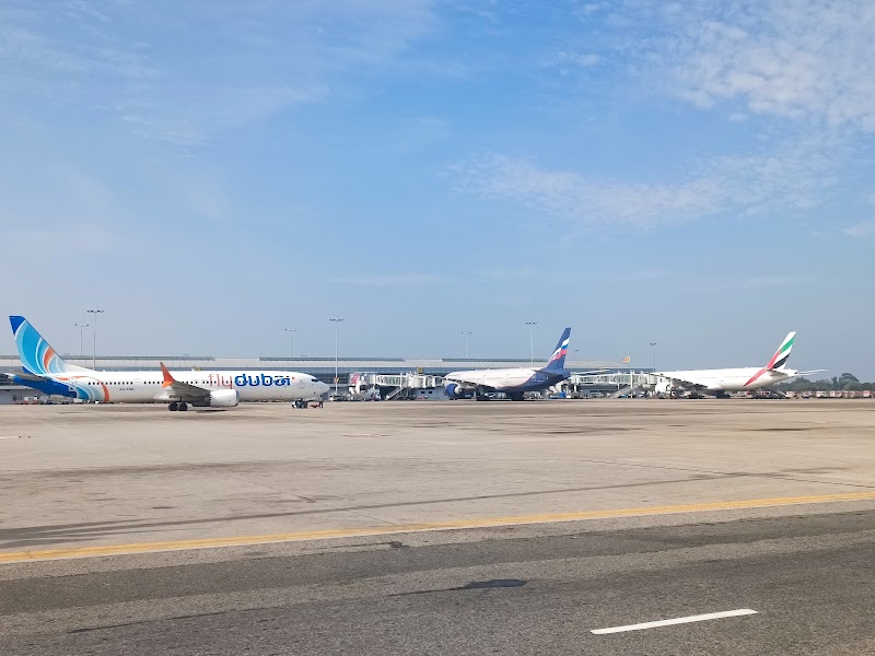 Colombo Bandaranaike International Airport - Colombo Bandaranaike International Airport Airport and Aviation Services (Sri Lanka) (Private) Limited, Canada Friendship Rd, Katunayake 11450, Sri Lanka