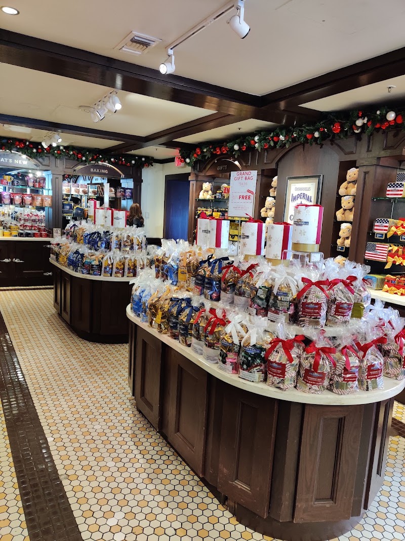 Ghirardelli Chocolate Experience - Ghirardelli Chocolate Experience, 900 North Point St F301, San Francisco, CA 94109, USA