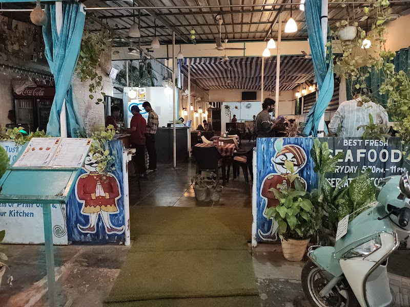 THE SINGH FAMILY RESTAURANT & BAR PALOLEM GOA - THE SINGH FAMILY RESTAURANT & BAR PALOLEM GOA Main street, opposite blush shop, Palolem, Canacona, Goa 403702, India