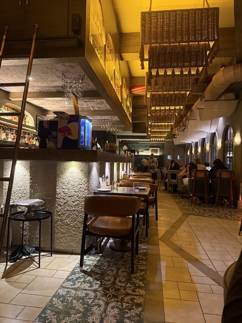 Coast & Bloom - Coast & Bloom Coast & Bloom, Second Floor, Kohinoor Square, Dadar, N C. Kelkar Marg, Kasaravadi, Shivaji Park, Mumbai, Maharashtra 400028, India