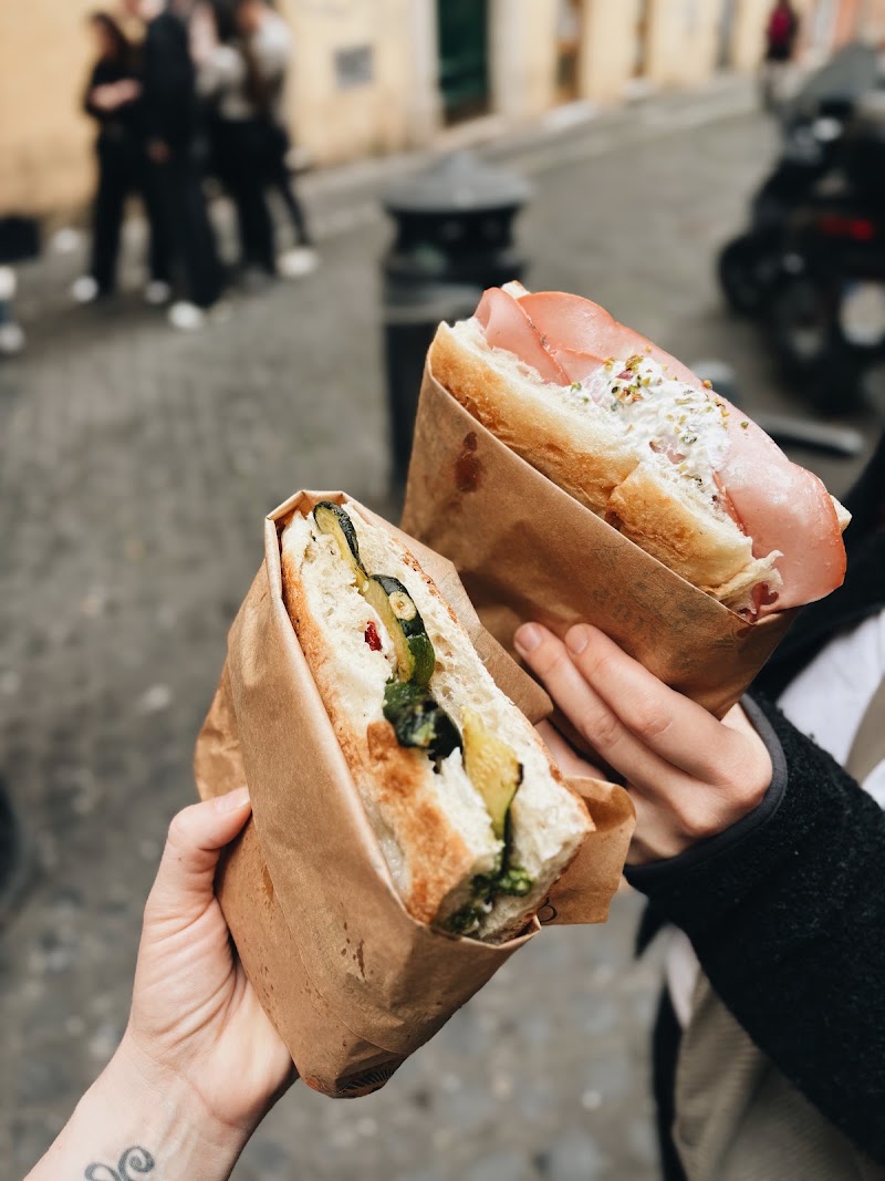 Mizio's Street Food - Mizio's Street Food Via degli Zingari, 54 a, 00184 Roma RM, Italy