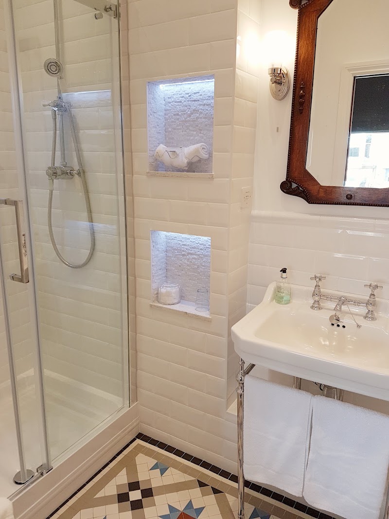 Barony House Boutique Hotel Book Direct on our own website - Barony House Boutique Hotel Book Direct on our own website BOOK DIRECT, 20 Mayfield Gardens, Edinburgh EH9 2BZ, UK