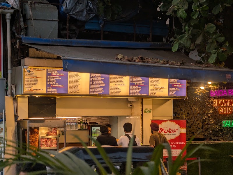 Mezbaan - Mezbaan Sangeet Samrat Naushad Ali Rd, opp. Starbucks, near Amrit Building, Hanuman Nagar, Bandra West, Mumbai, Maharashtra 400052, India