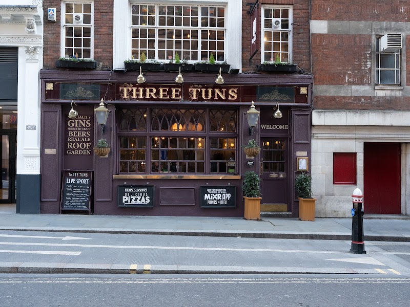 Three Tuns Aldgate - Three Tuns Aldgate 36 Jewry St, Aldgate, London EC3N 2ET, UK