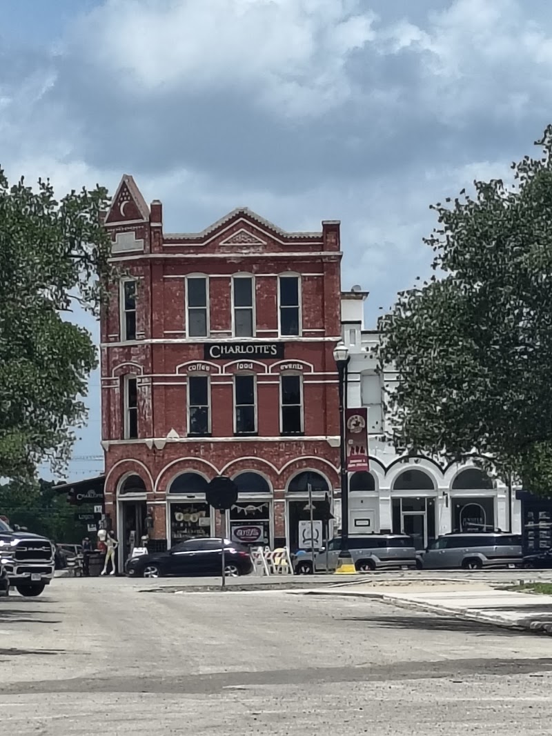 Lockhart City Hall - Lockhart City Hall, 308 W San Antonio St, Lockhart, TX 78644, USA