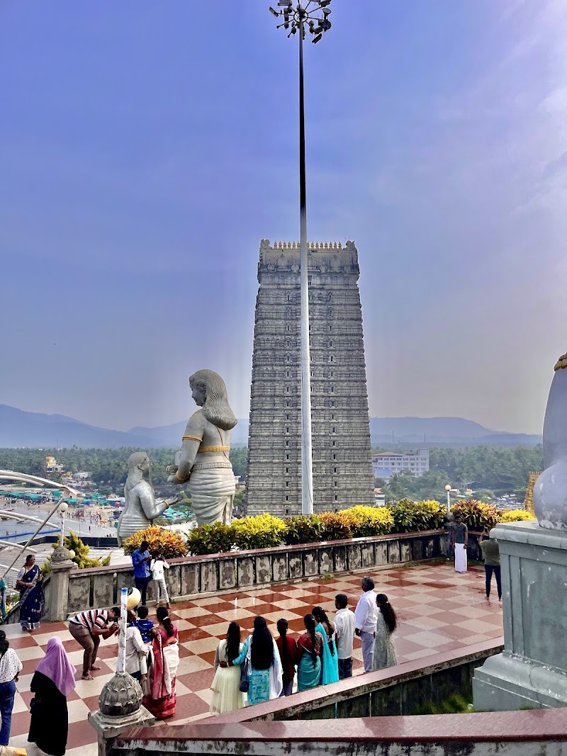 Shri Shanishwara Temple - Shri Shanishwara Temple 3FVM+F9P, Murudeshwar Temple Hwy, Murdeshwar, Karnataka 581350, India