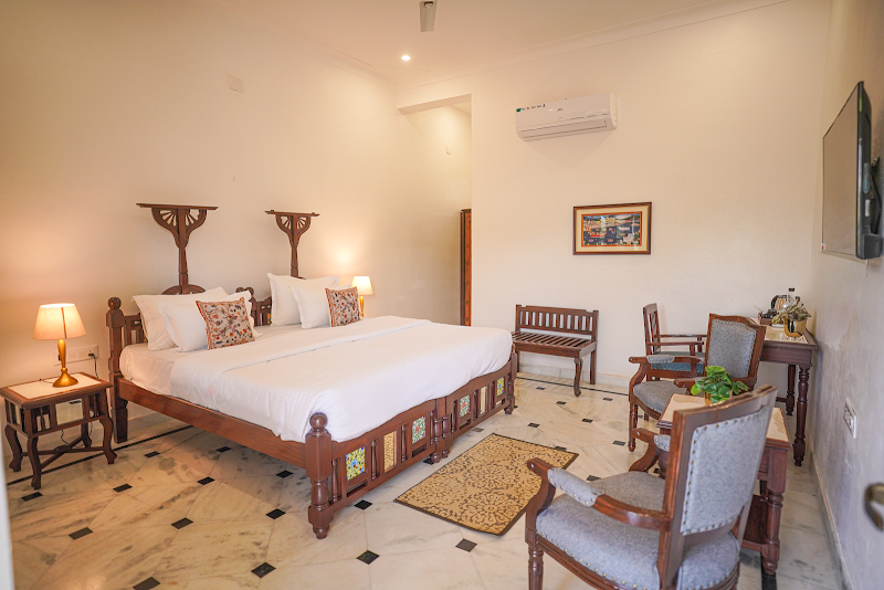 Shivrati Vilas - Shivrati Vilas, ambamata ghati, Jaisamand Rd, Titrdi, Sector 9, Udaipur, Gordhan Vilas Rural, Rajasthan 313001, India