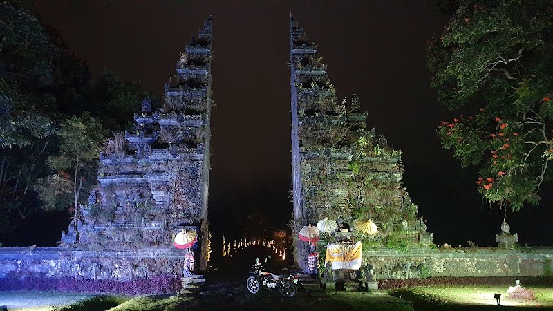 Handara Iconic Gate - Handara Iconic Gate, Jl. Bali Handara Kosaido Golf Course, Pancasari, Kec. Sukasada, Kabupaten Buleleng, Bali 82191, Indonesia