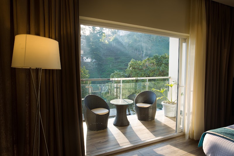 The Loft - Executive Inn - The Loft - Executive Inn Lower New Colony, Near NEEPCO (North Eastern Electric Power Corporation Limited), Laitumkhrah, Shillong, Meghalaya 793001, India