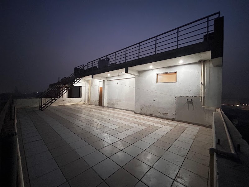 Secure Stay Co-Living Studio Apartment - Secure Stay Co-Living Studio Apartment, Fazilpur Jharsa, Sector 72, Gurugram, Haryana 122101, India