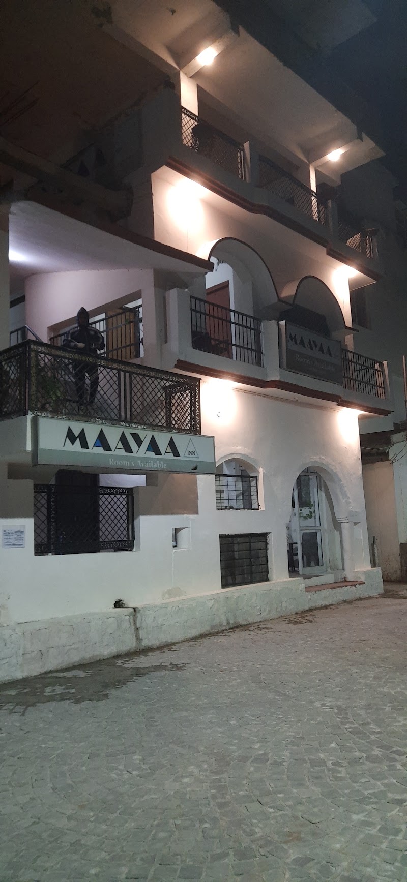 Room ganga view hotal rishikesh - Room ganga view hotal rishikesh Sheesham Jhadi Dayananda Ashram gali number 14, Chandreshwar Nagar, Rishikesh, Uttarakhand 249137, India