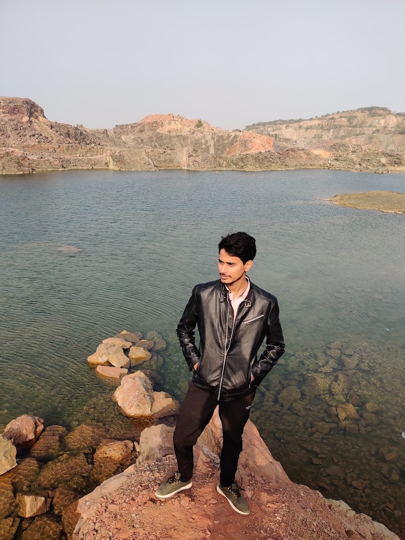FLYING SUNIL LAKE - FLYING SUNIL LAKE 859G+HGF, Sirohi, Kot, Haryana 121004, India